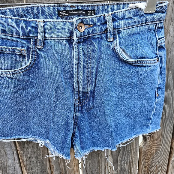 Zara Women's Distressed Blue Jean Shorts Size 4 - Picture 12 of 16